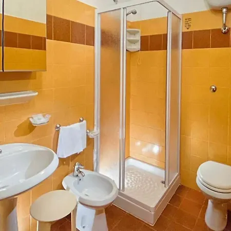 Club La Apartment